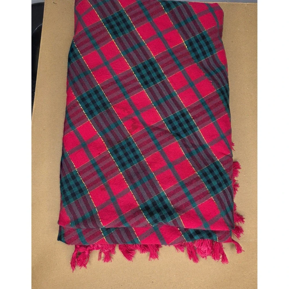 Vintage Kmart Christmas Red Green Gold Tartan Plaid Round Tablecloth Fringe Trim